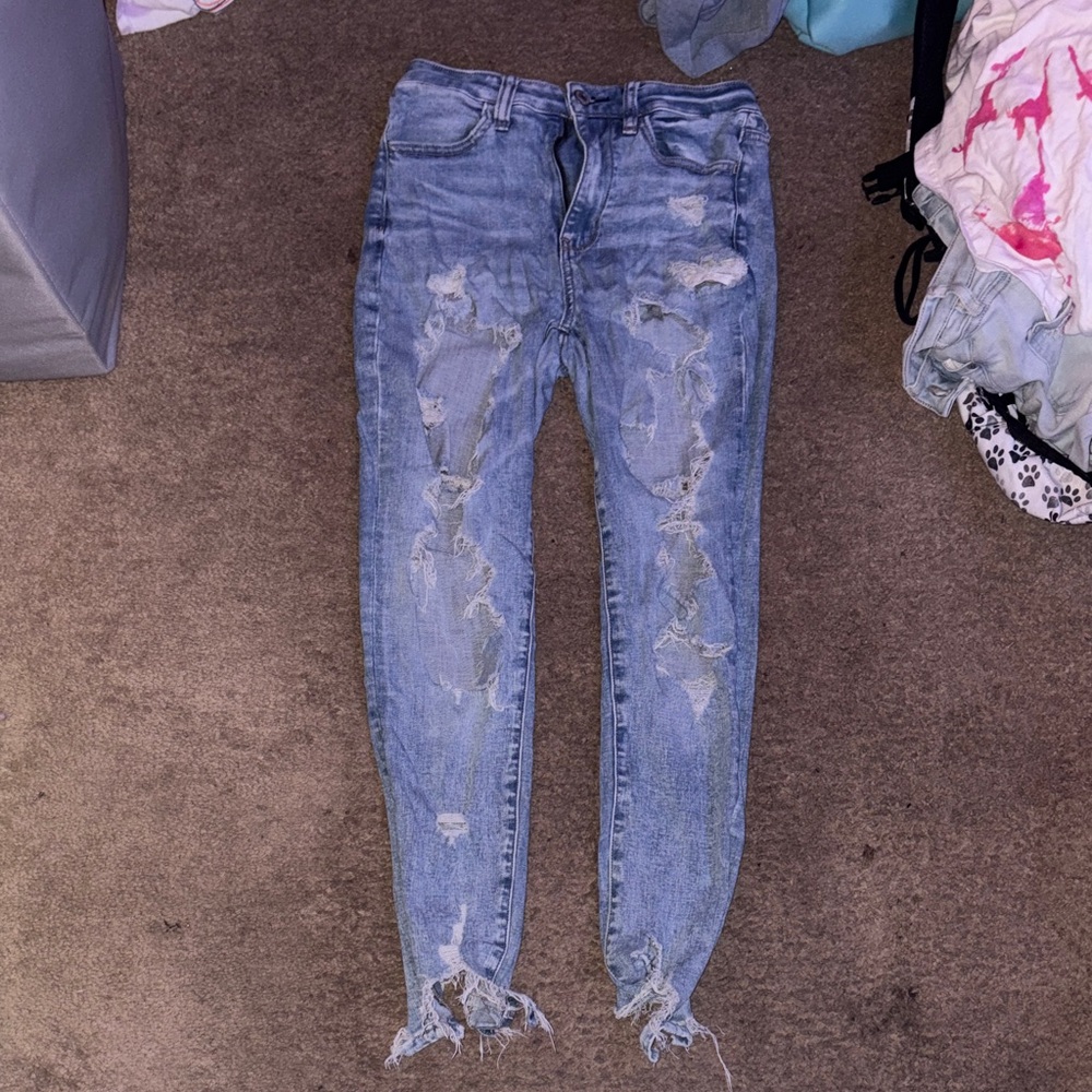 American Eagle Outfitters Light Blue Distressed Skinny Jeans